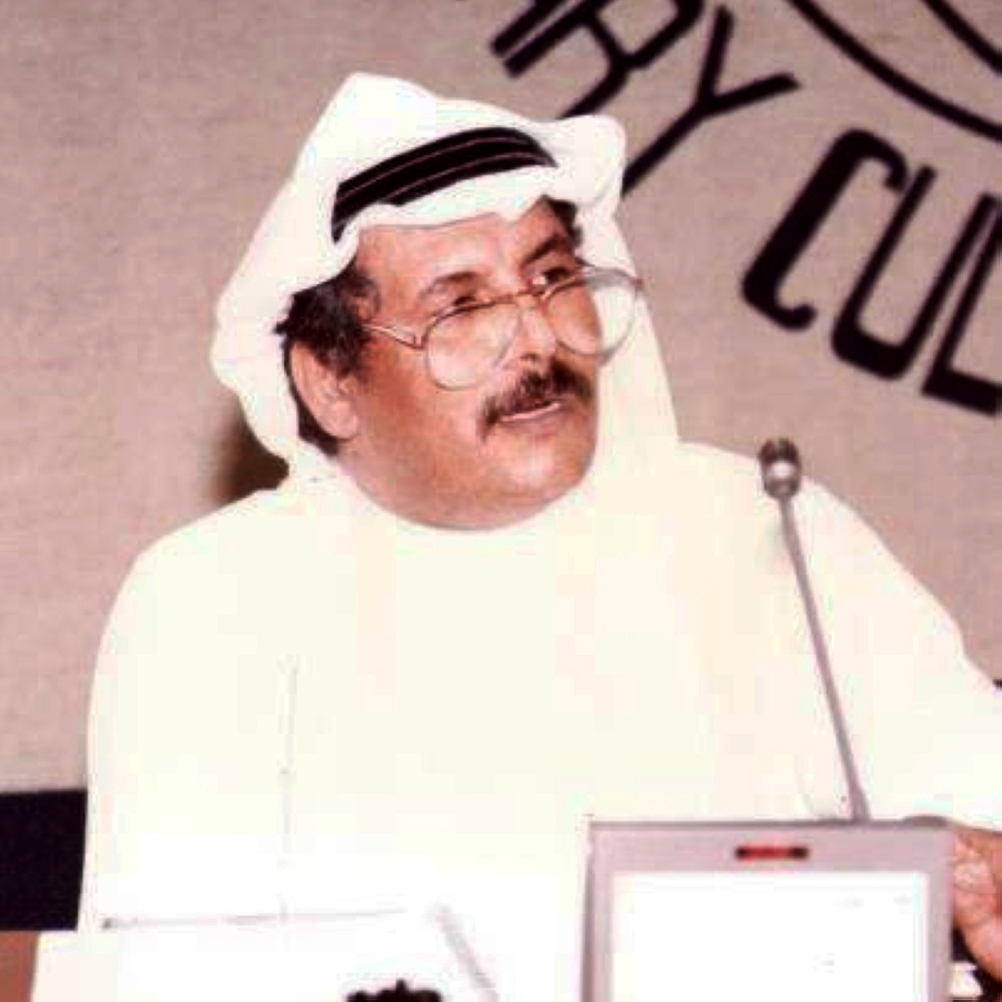 الكاتب أحمد الدويحي